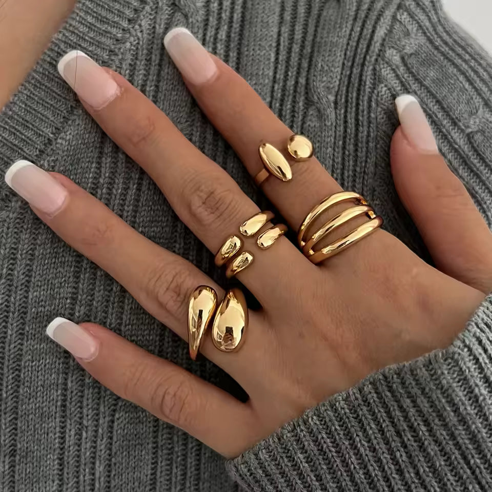 Set de 4 anillos dorados